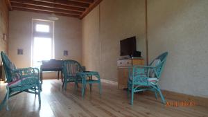 Maisons de vacances Au Nid d'hirondelles : Maison 4 Chambres