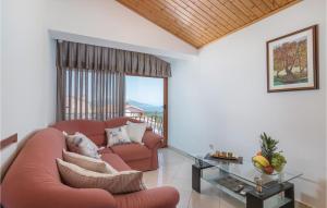 3 Bedroom Cozy Apartment In Labin 