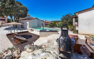 Beautiful Apartment In Pula With Wifi