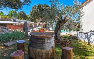 Beautiful Apartment In Pula With Wifi