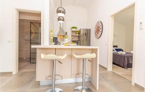 Awesome Apartment In Bilice With Wifi 