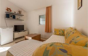 Lovely Apartment In Vir