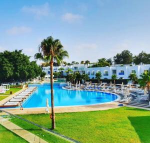 So Nice Beach Resort