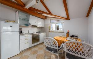 Nice Apartment In Porec With Wifi 