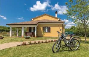 3 Bedroom Gorgeous Home In Putini - Matohanci