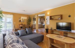 3 Bedroom Gorgeous Home In Putini