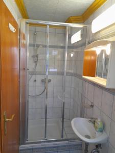 Double Room with Shared Bathroom room in ANKARAN SOBE MARA