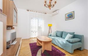 2 Bedroom Stunning Home In Omisalj 