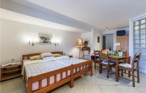 Gorgeous Studio In Pula With Wifi 