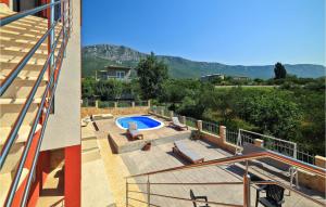 Nice Apartment In Kastel Gomilica With 2 Bedrooms, Wifi And Outdoor Swimming Pool