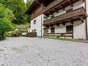Studio in Saalbach near Ski Slopes