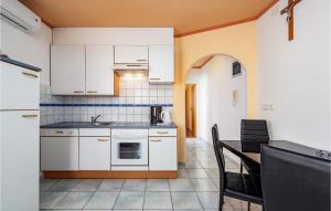 Pet Friendly Apartment In Duba 