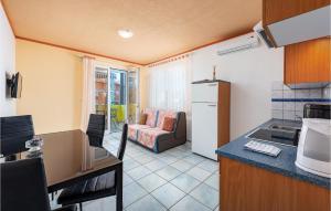 Pet Friendly Apartment In Duba 