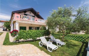 Stunning Home In Privlaka With 3 Bedrooms And Wifi