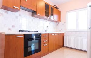 Two-Bedroom Apartment In Biograd