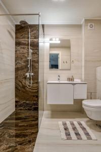 Apt "Sunrise" Budva Center with Garage Parking