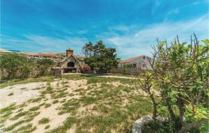 Cozy Apartment In Kustici With Wifi