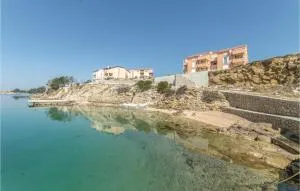 1 Bedroom Awesome Apartment In Vlasici - Vlašići