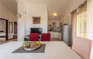 Lovely Apartment In Rogoznica With Kitchen 