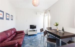 Amazing Apartment In Zadar With 2 Bedrooms And Wifi