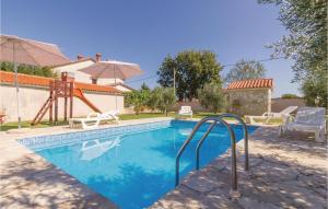 Two-Bedroom Holiday Home In Rebici