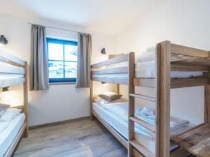 Luxurious holiday home in Piesendorf with sauna