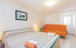 4 Bedroom Cozy Home In Poljica