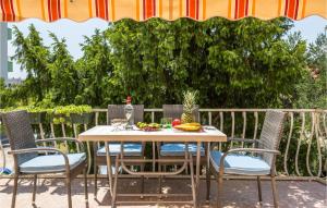 Two-Bedroom Apartment In Tucepi