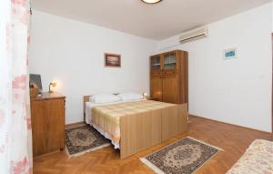Amazing Apartment In Zadar With 2 Bedrooms And Wifi