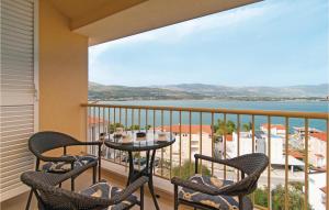 Two-Bedroom Apartment Misevac With Sea View 07