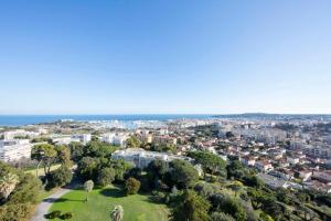 Le Chambord Stylish 2-bedroom apartment with breathtaking view in Antibes!