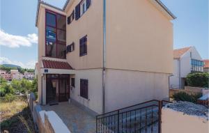 Nice Apartment In Sibenik With 3 Bedrooms And Wifi