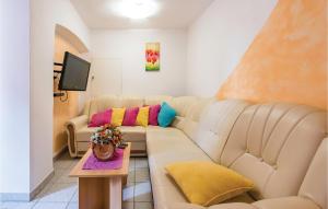 Holiday Home Damijanici Vi