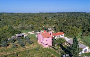 Amazing Apartment In Galizana With Wifi