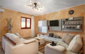 Amazing Apartment In Galizana With Wifi