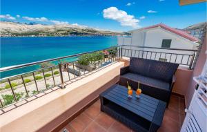 Stunning apartment in Pag w WiFi and 2 Bedrooms