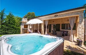 Beautiful Home In Dubrava With 7 Bedrooms, Wifi And Outdoor Swimming Pool