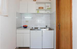 Stunning Apartment In Omis With Wifi