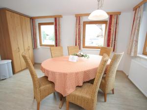 Stylish Flats in Uderns near Ski Lifts