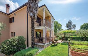 Amazing Apartment In Umag With Wifi