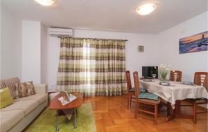 Awesome Apartment In Split With 2 Bedrooms And Wifi
