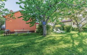 Beautiful Home In Sisan With Wifi