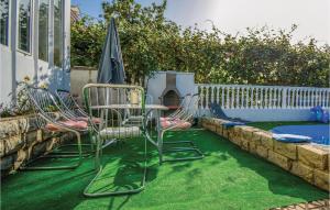 Awesome Apartment In Zadar With Wifi 