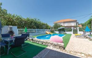 Awesome Apartment In Zadar With Wifi