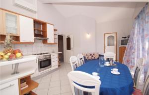 Lovely Apartment In Blato With Wifi