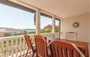 Two-Bedroom Apartment In Pirovac - 皮罗瓦茨