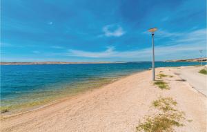 2 Bedroom Lovely Apartment In Kustici 