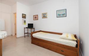 Stunning Apartment In Zadar With 1 Bedrooms And Wifi
