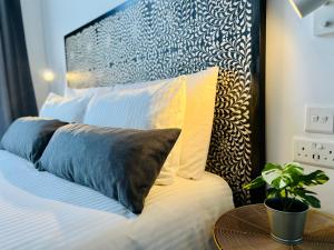 Apartments by Sliema promenade and beach