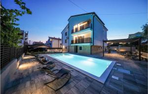 Amazing Apartment In Zadar With 1 Bedrooms, Outdoor Swimming Pool And Heated Swimming Pool